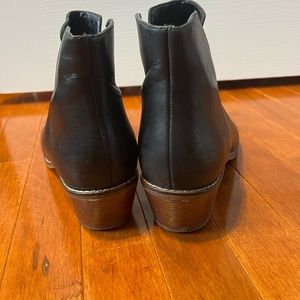 Cole Haan black leather booties size 10.5